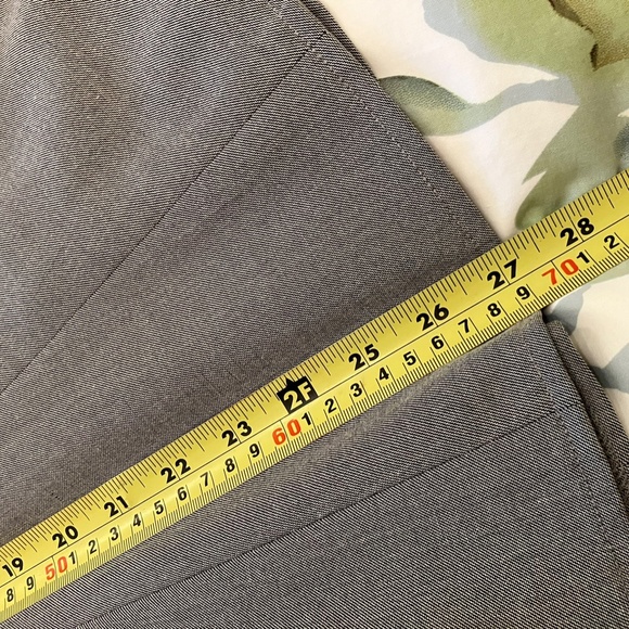 Classic women's suit - Picture 6 of 15